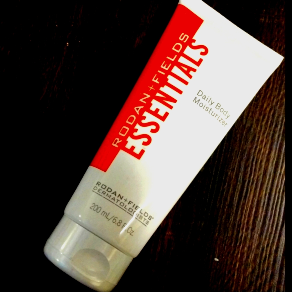 Rodan + Fields Essentials Body Lotion